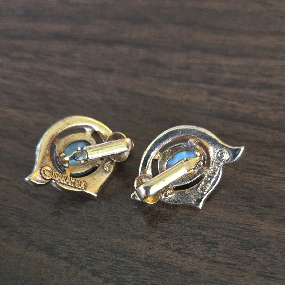 Elegant Gold and Blue Stone Earrings - Picture 2 of 2